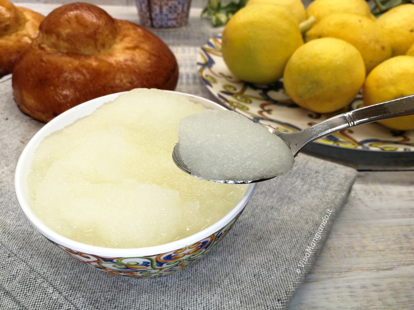 Granita al limone siciliana, la ricetta antica delle nonne Vivo Mangiando Granita al limone siciliana, la ricetta antica delle nonne Vivo Mangiando